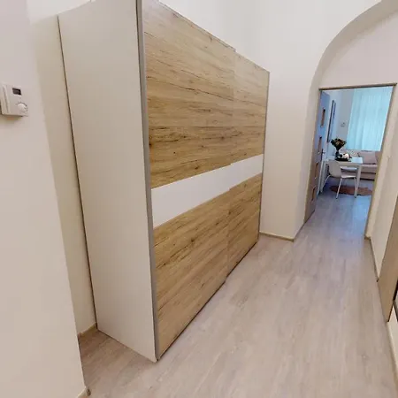Apartman Viaducto De Karlin - Aparment *
