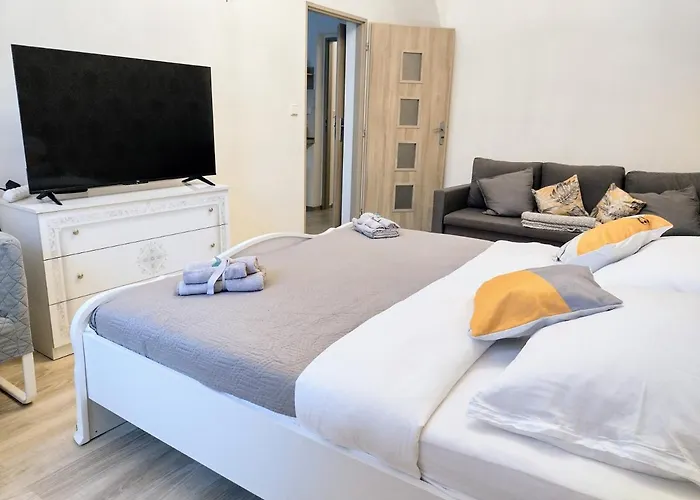Apartment Viaducto De Karlin - Aparment *