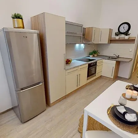Appartamento Viaducto De Karlin - Aparment Praga